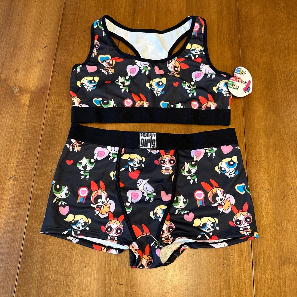 NWT Powerpuff Girls Black Sports Bra and Shorts Set (size XL)